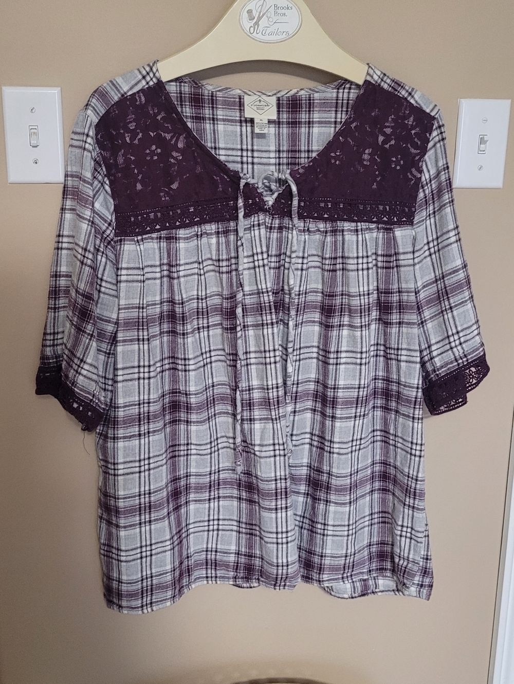 💚10 for $10💚 Bundle and save Purple Plaid Lace-Yoke Tunic Top